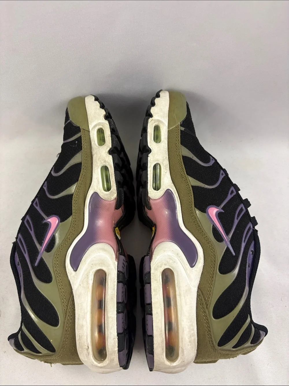 Nike Air Max Plus GS Kids Youth Size 5Y Black Canyon Purple